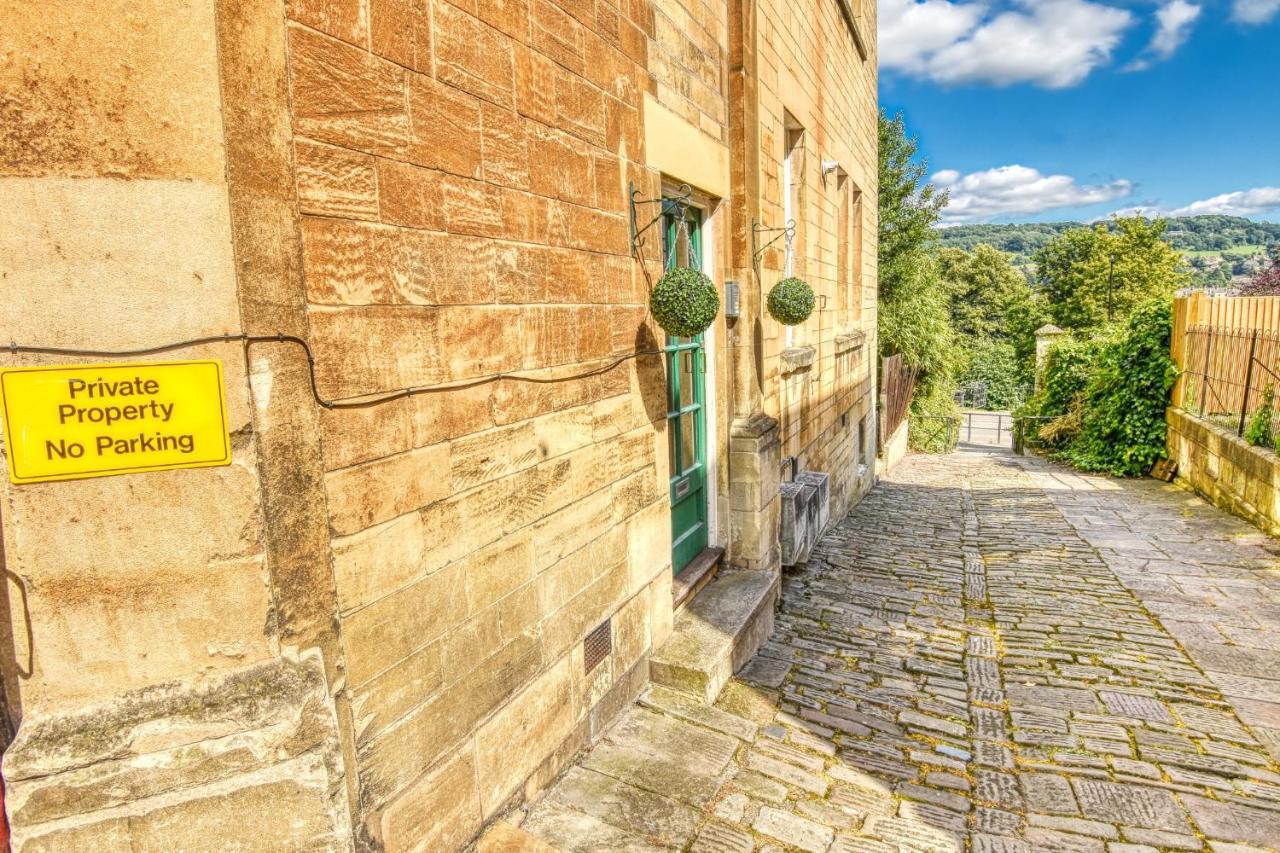 2 Bedroom Apartment In Bath City Centre With Garden & Free Parking Екстер'єр фото