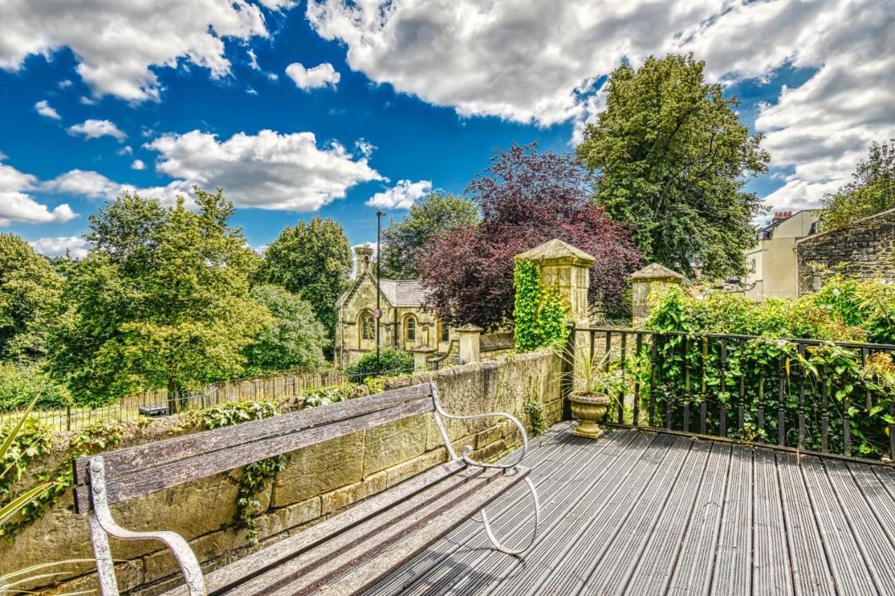 2 Bedroom Apartment In Bath City Centre With Garden & Free Parking Екстер'єр фото