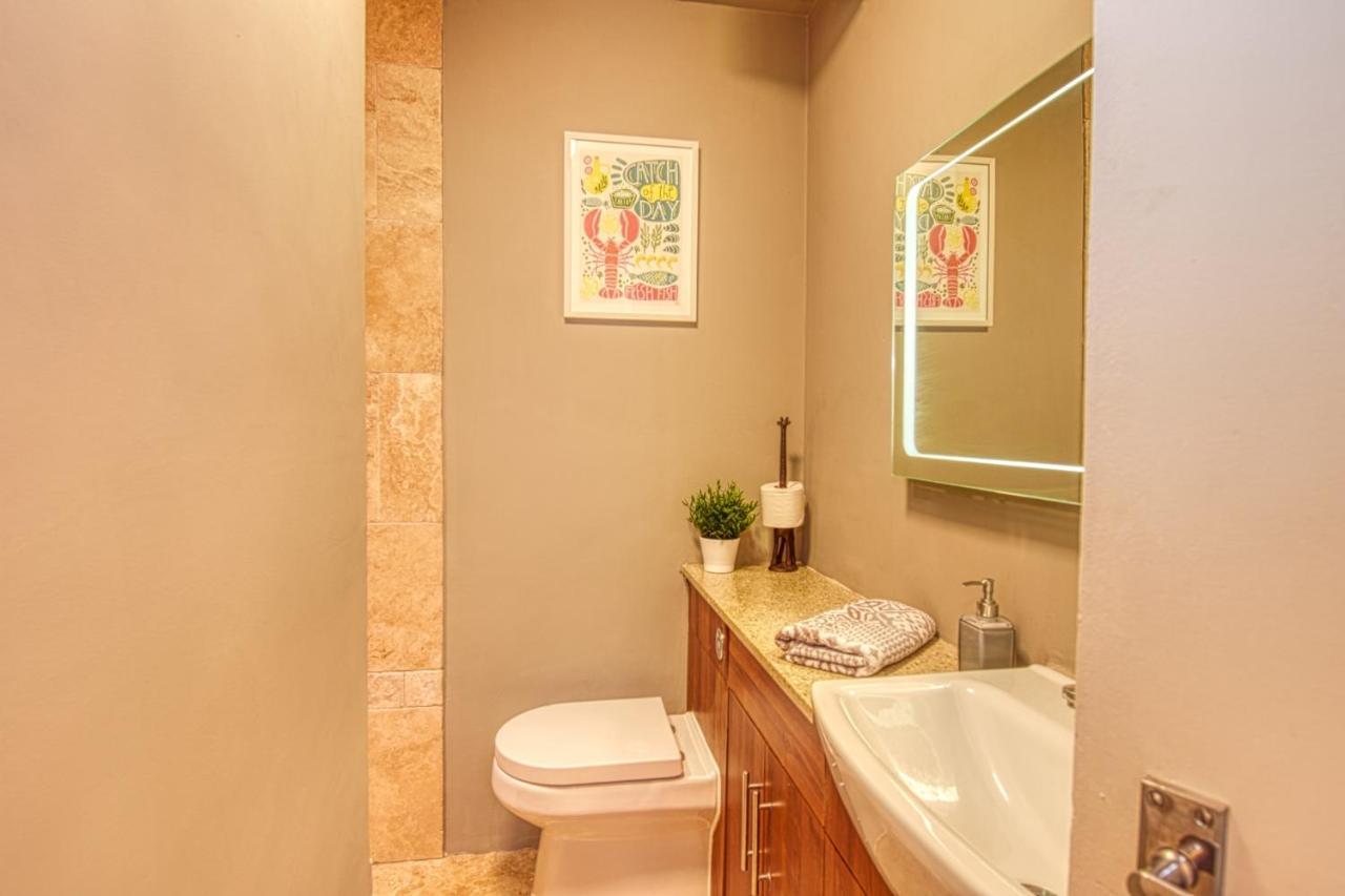 2 Bedroom Apartment In Bath City Centre With Garden & Free Parking Екстер'єр фото