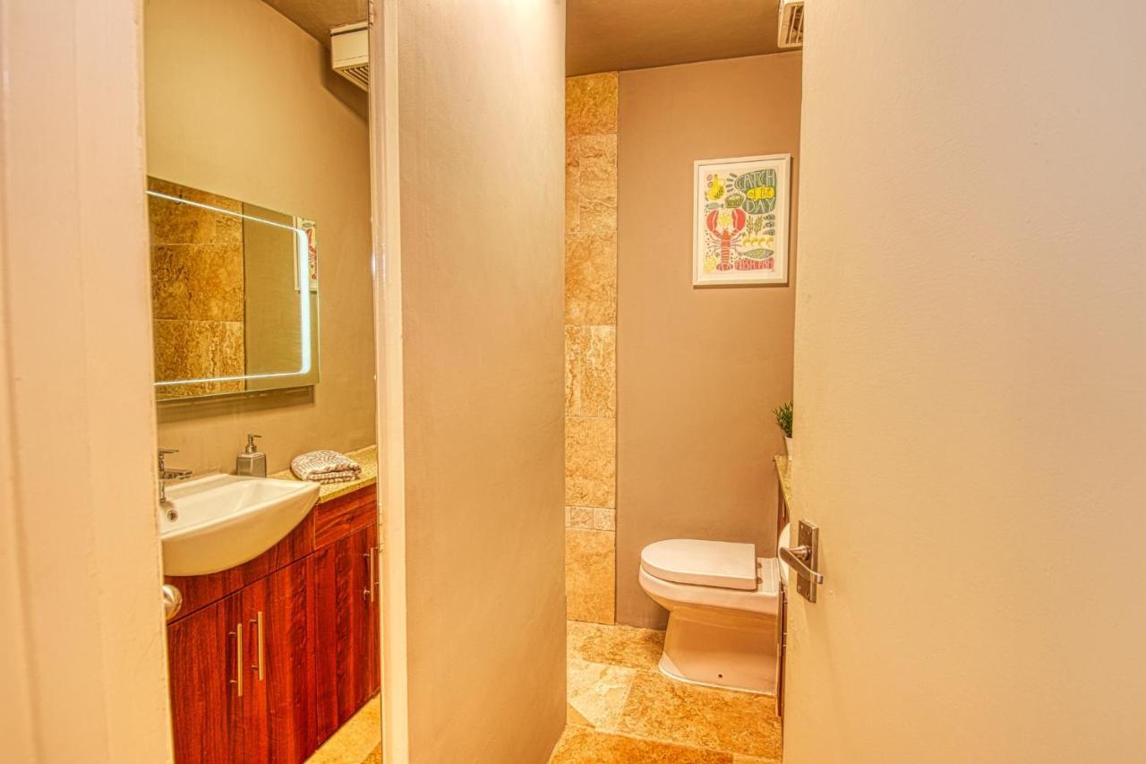 2 Bedroom Apartment In Bath City Centre With Garden & Free Parking Екстер'єр фото