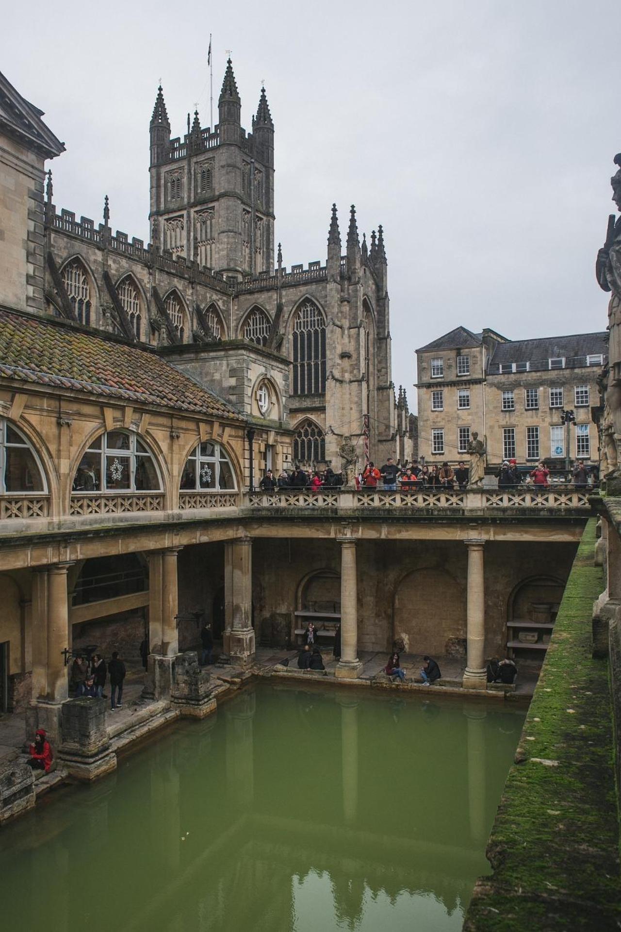 2 Bedroom Apartment In Bath City Centre With Garden & Free Parking Екстер'єр фото